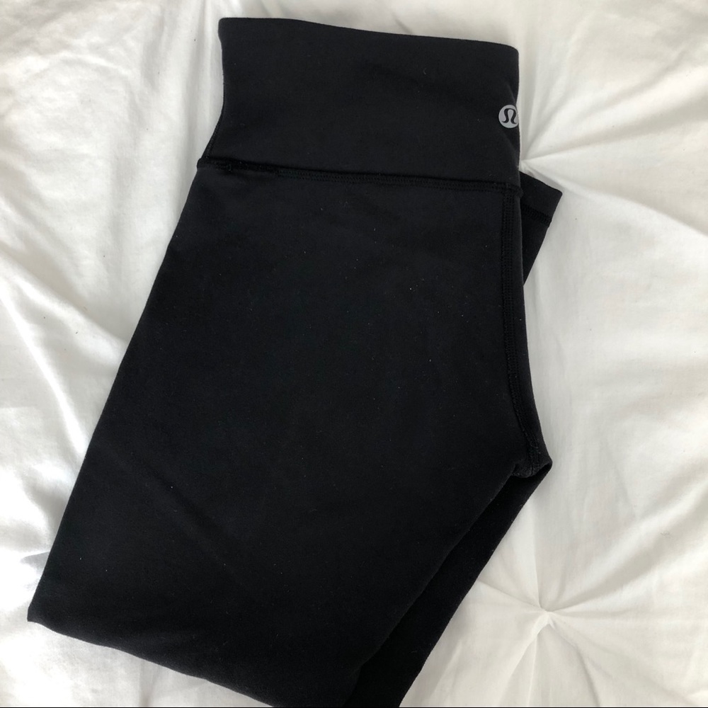 Lululemon Wunder Under Crop III, Black, Size 6